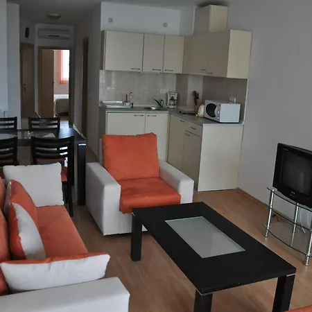 Sunny Aparthotel Nesebar