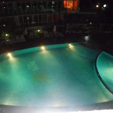 Sunny Apart Otel 3*