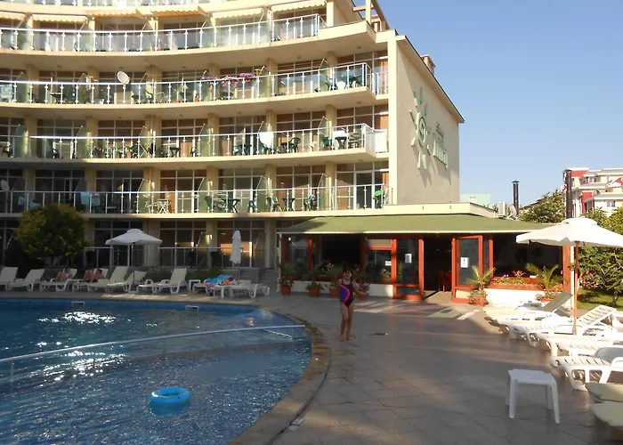 Sunny Apart-hotel 3*